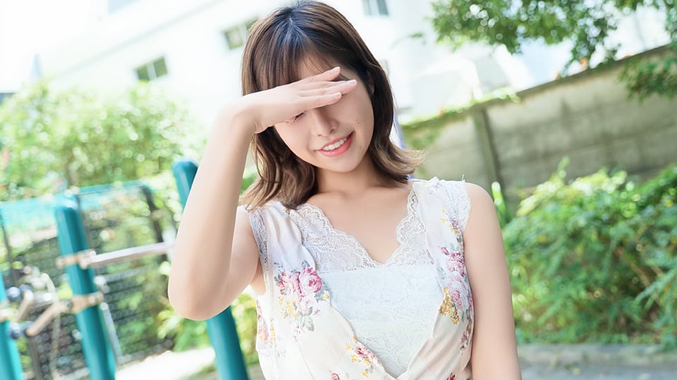 10-031926-01 A beautiful woman with G-cup breasts who wants to become a nude star.